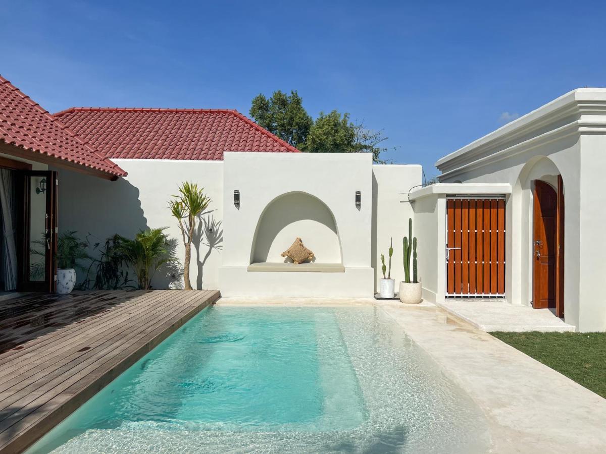 Moana Villa & Suites Bingin ウルワツ エクステリア 写真