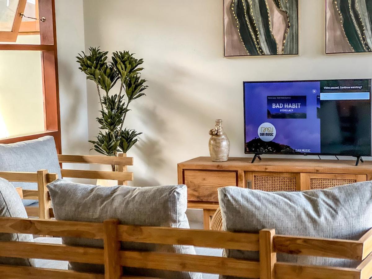 Moana Villa & Suites Bingin ウルワツ エクステリア 写真