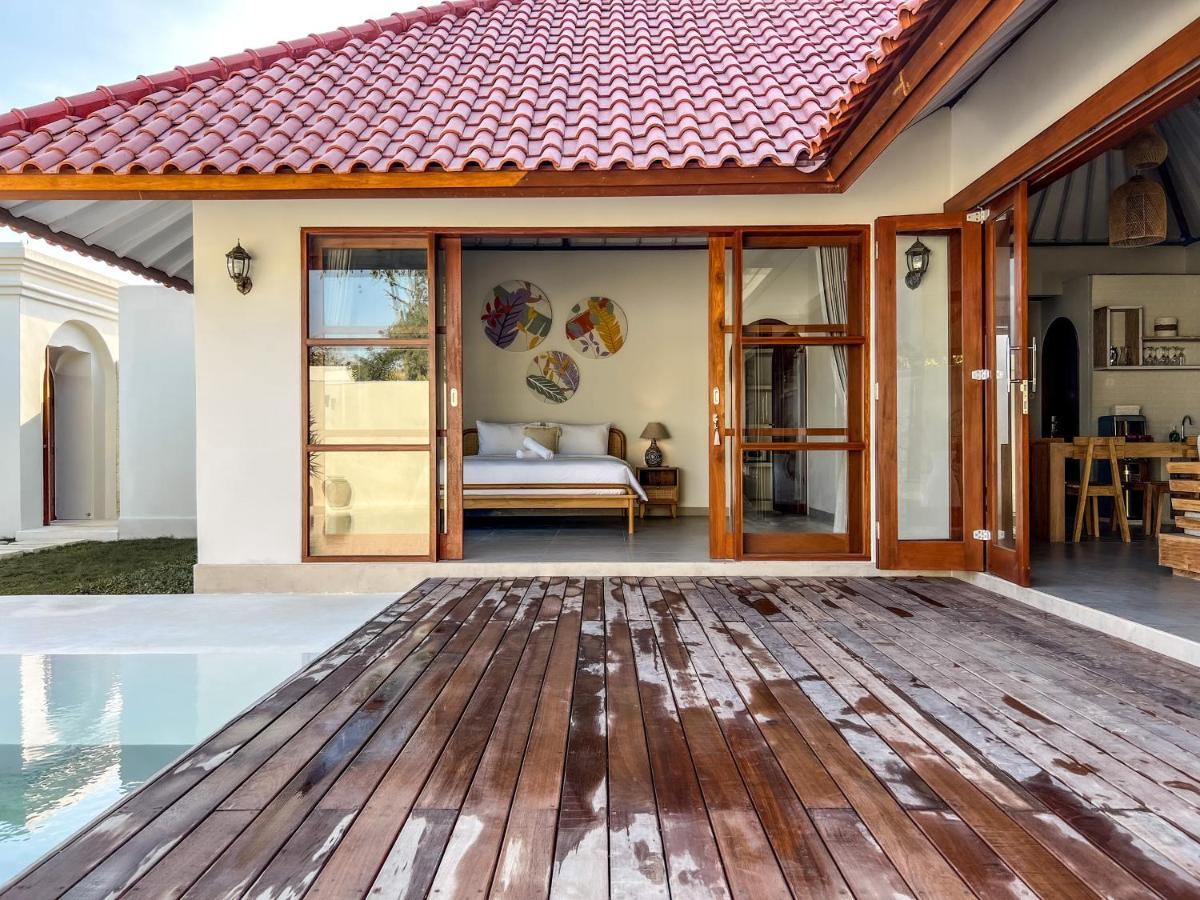 Moana Villa & Suites Bingin ウルワツ エクステリア 写真